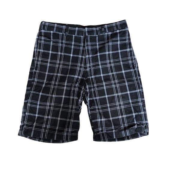 Men's Grand Slam Golf Black & Grey Plaid Flat Front Chinon Shorts - Picture 1 of 8